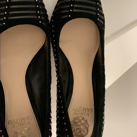 Shoes - Picture 2 of 6